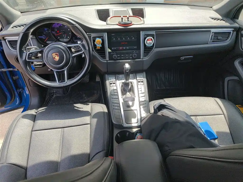 Porsche Macan 2017 Macan 2.0T фото 13