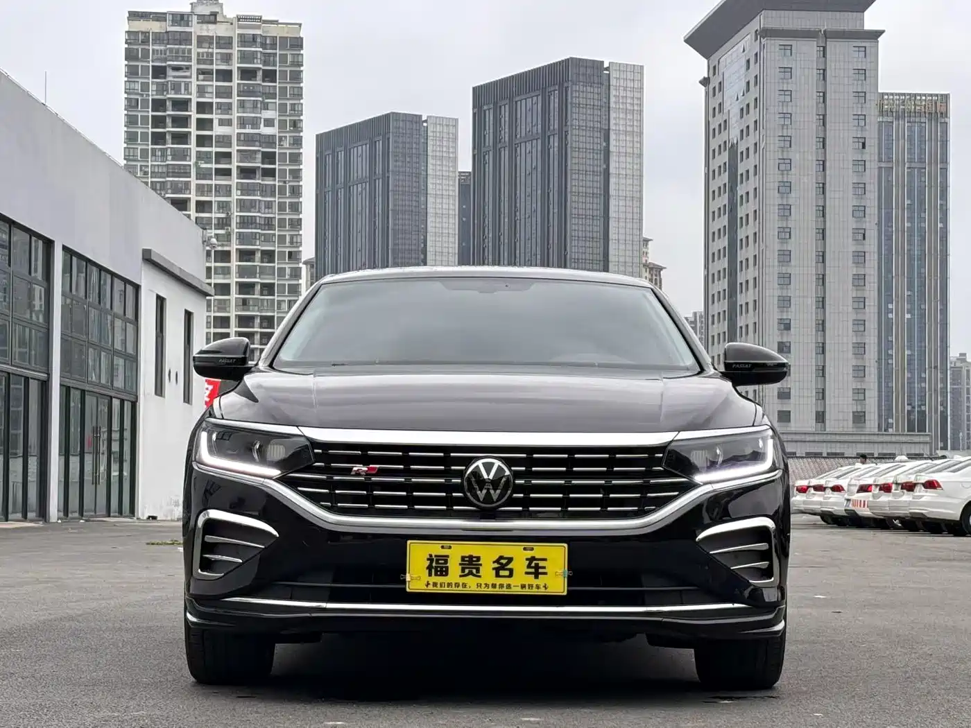 Volkswagen Passat 2025 Outstanding 380TSI Dragon Soaring Edition фото 2
