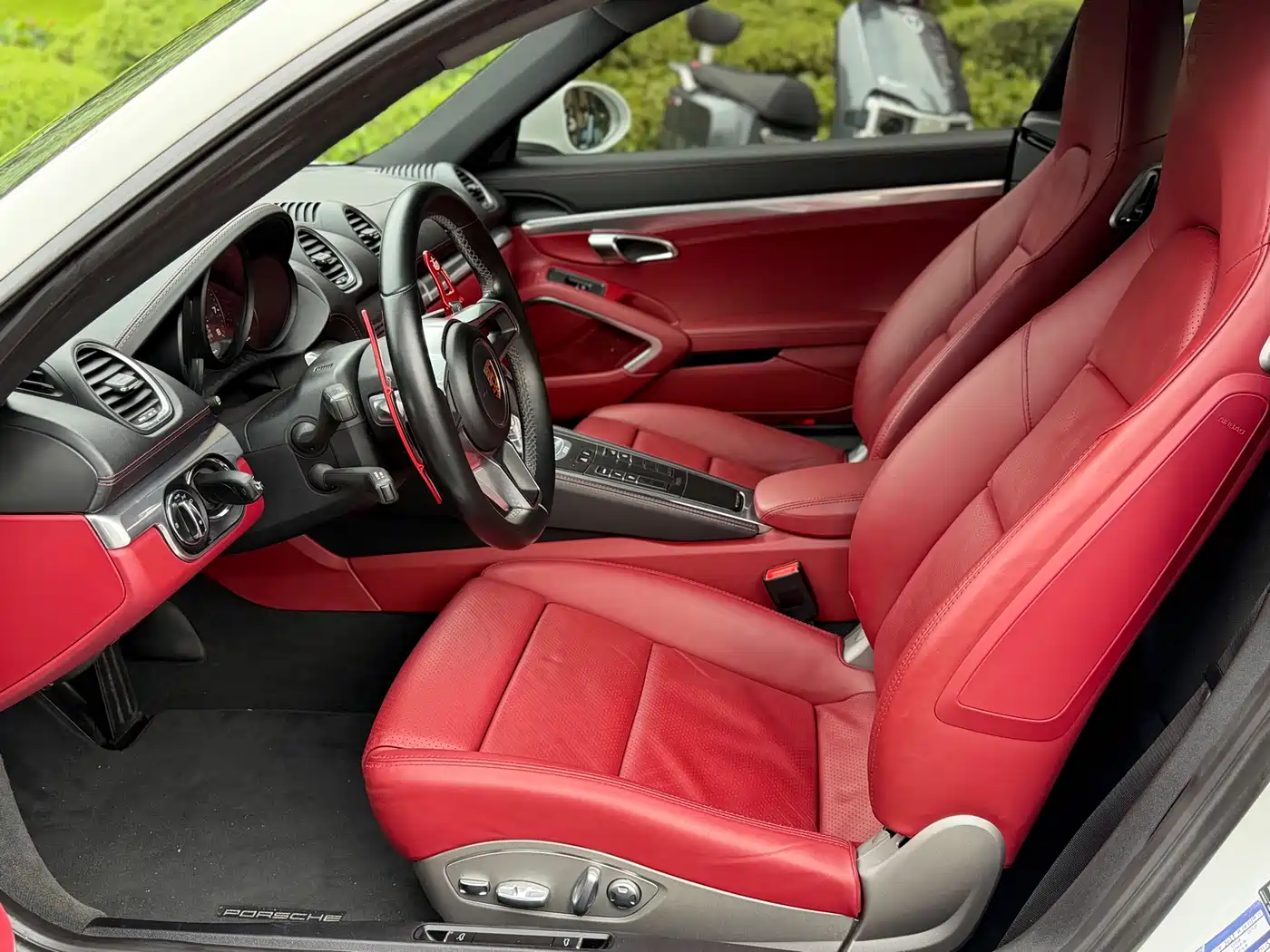 Porsche 718 2016 Cayman 2.0T фото 11
