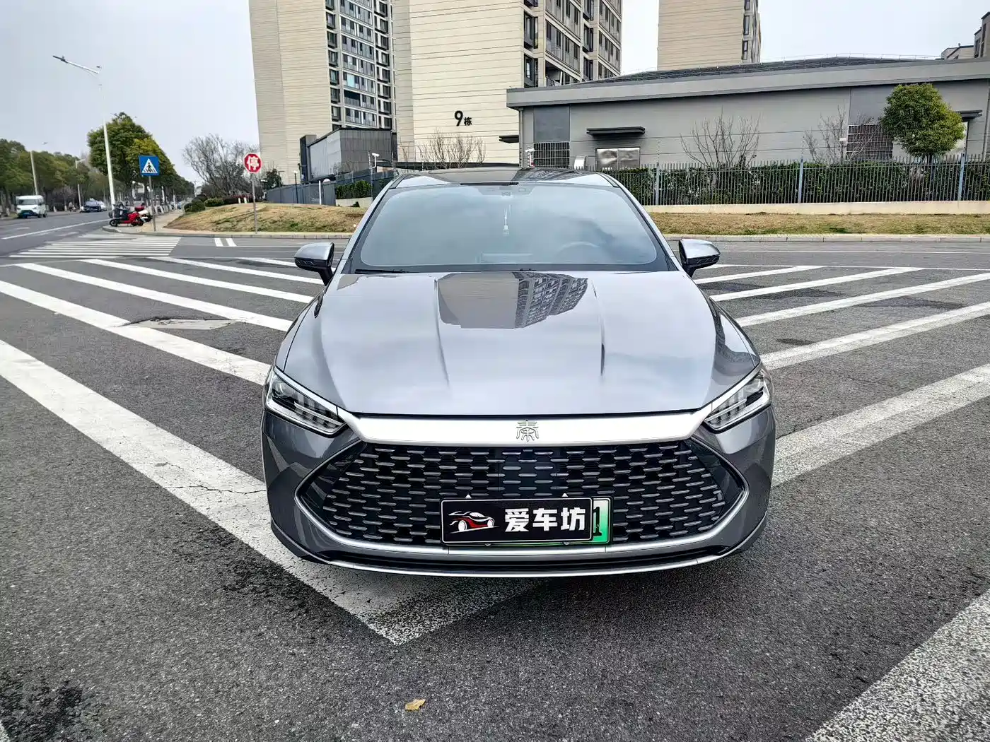BYD Qin PLUS 2021 DM-i 55KM Premium фото 2