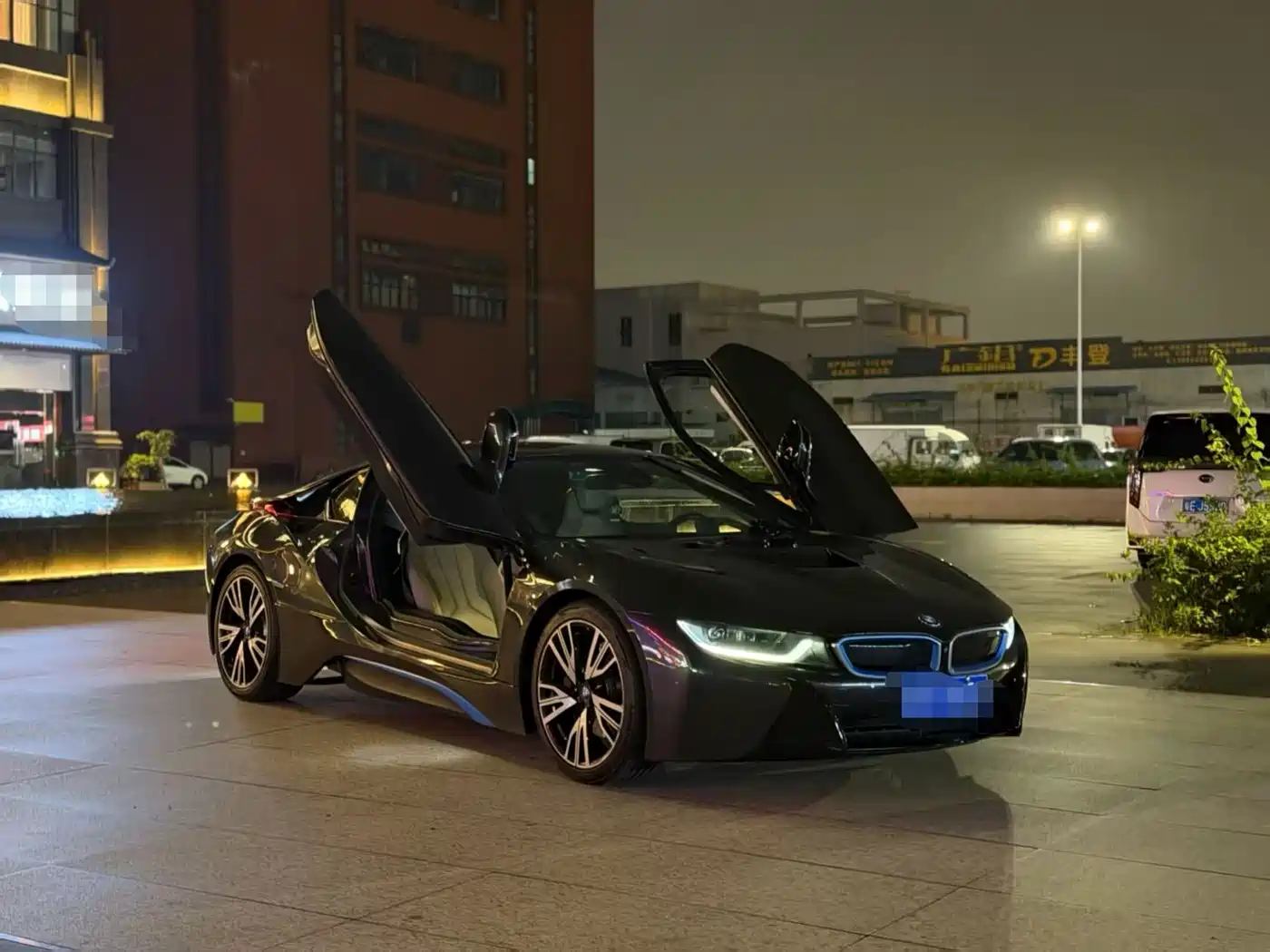 BMW i8 2014 Standard фото 2