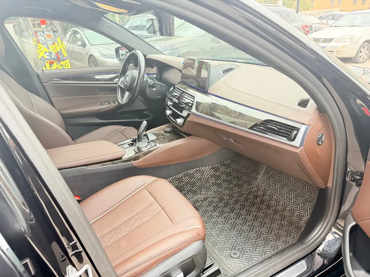 BMW 5 Series 2021 525Li M Sport Package фото 13