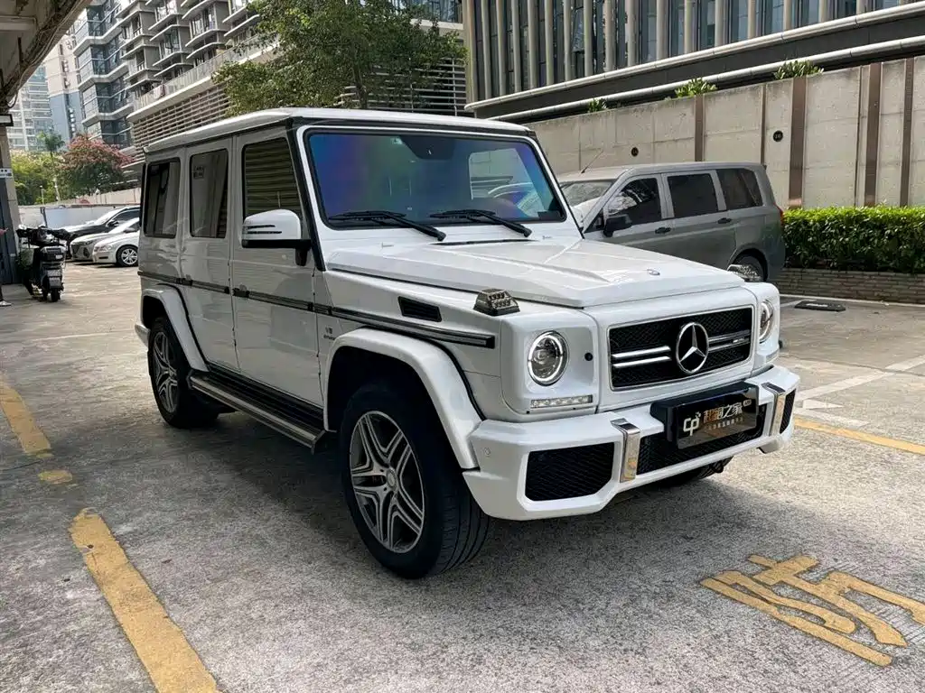 Mercedes-Benz G-Class AMG 2016 AMG G 63 фото 3