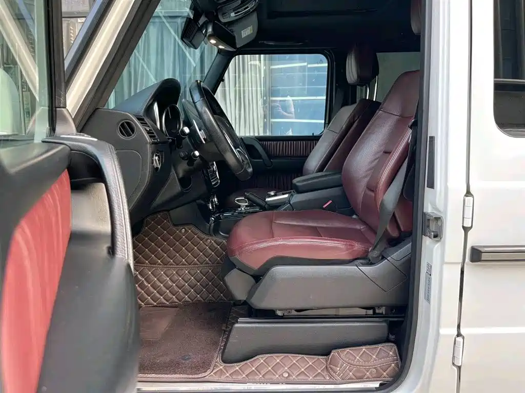 Mercedes-Benz G-Class AMG 2016 AMG G 63 фото 16