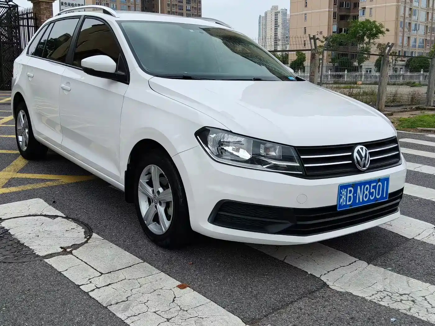 Volkswagen Santana 2016 1.6L Automatic Trend Edition фото 3