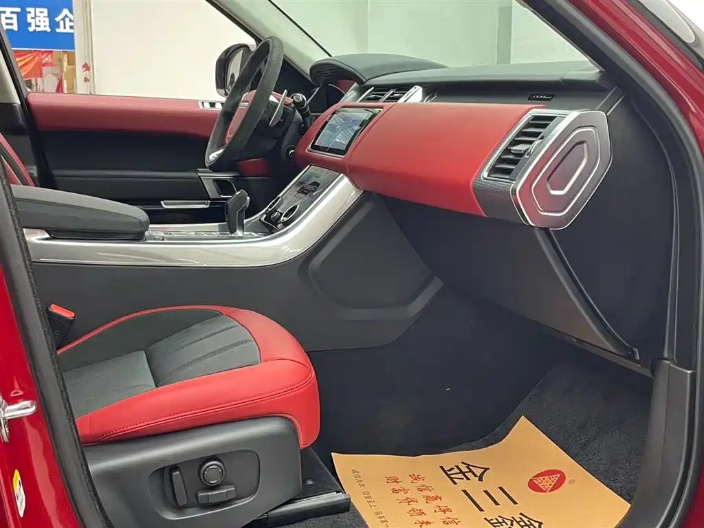 Land Rover Range Rover Sport 2021 3.0 L6 HST фото 26