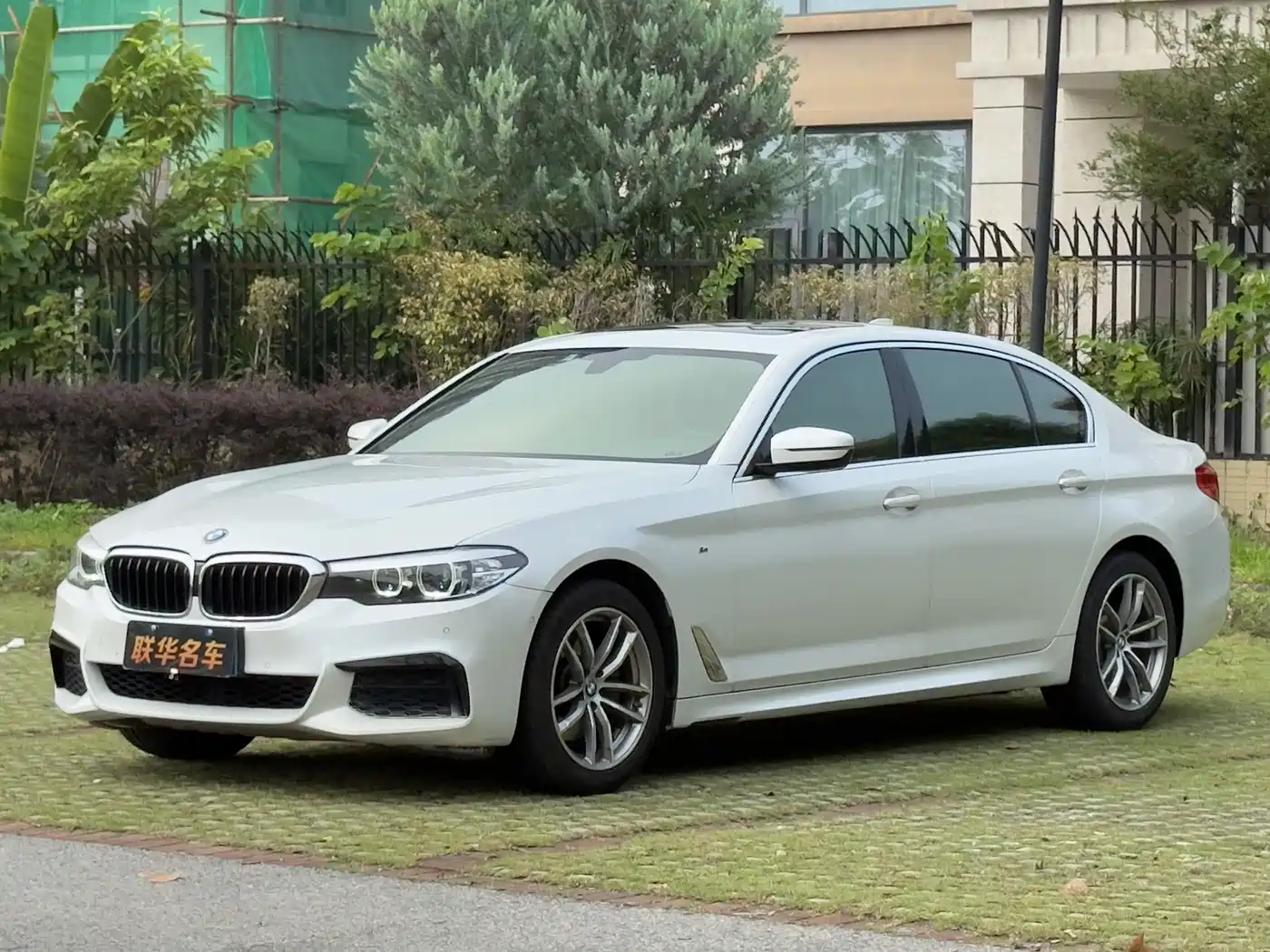 BMW 5 Series 2020 525Li M Sport Package фото 3