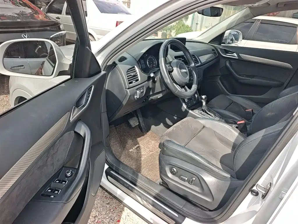 Audi Q3 2017 40 TFSI quattro AWD Sport фото 16