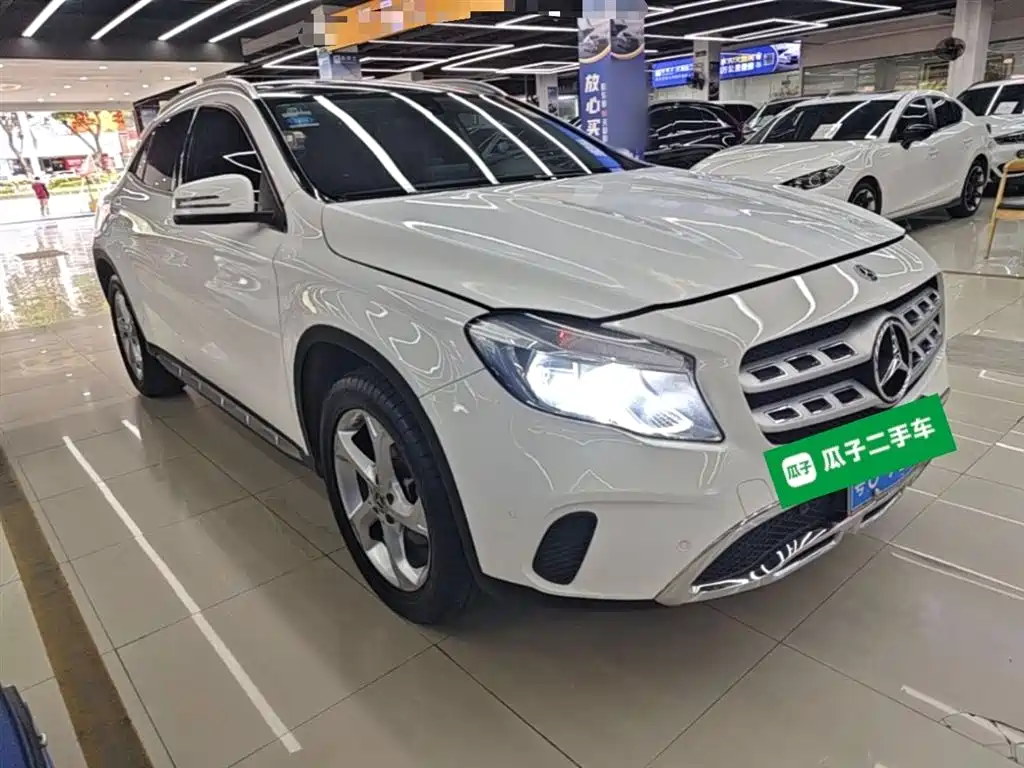 Mercedes-Benz GLA 2019 GLA 200 Dynamic фото 4