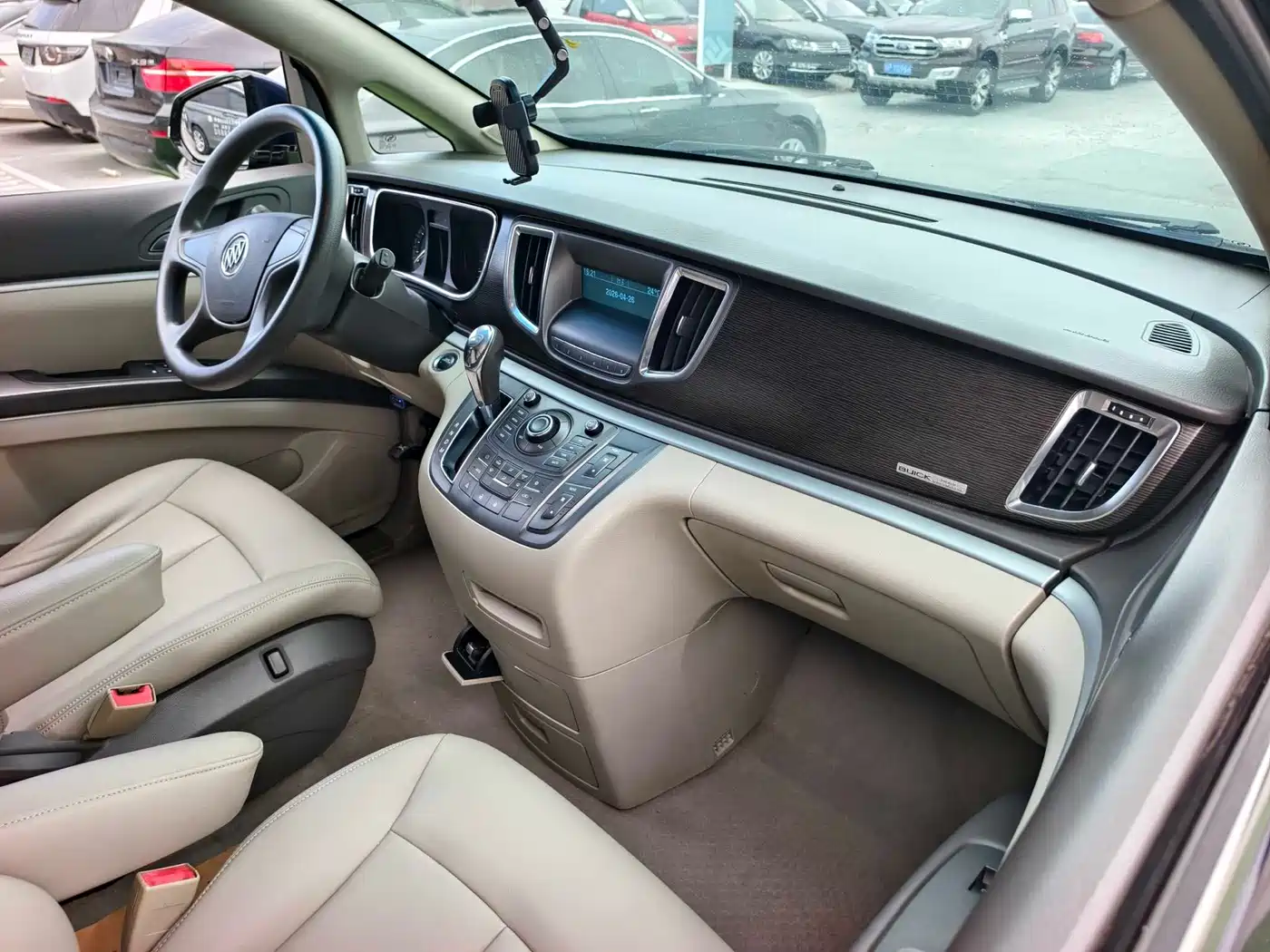 Buick GL8 2011 2.4L CT Luxury Business Comfort Edition фото 11