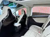 Photo 16 - Tesla Model X