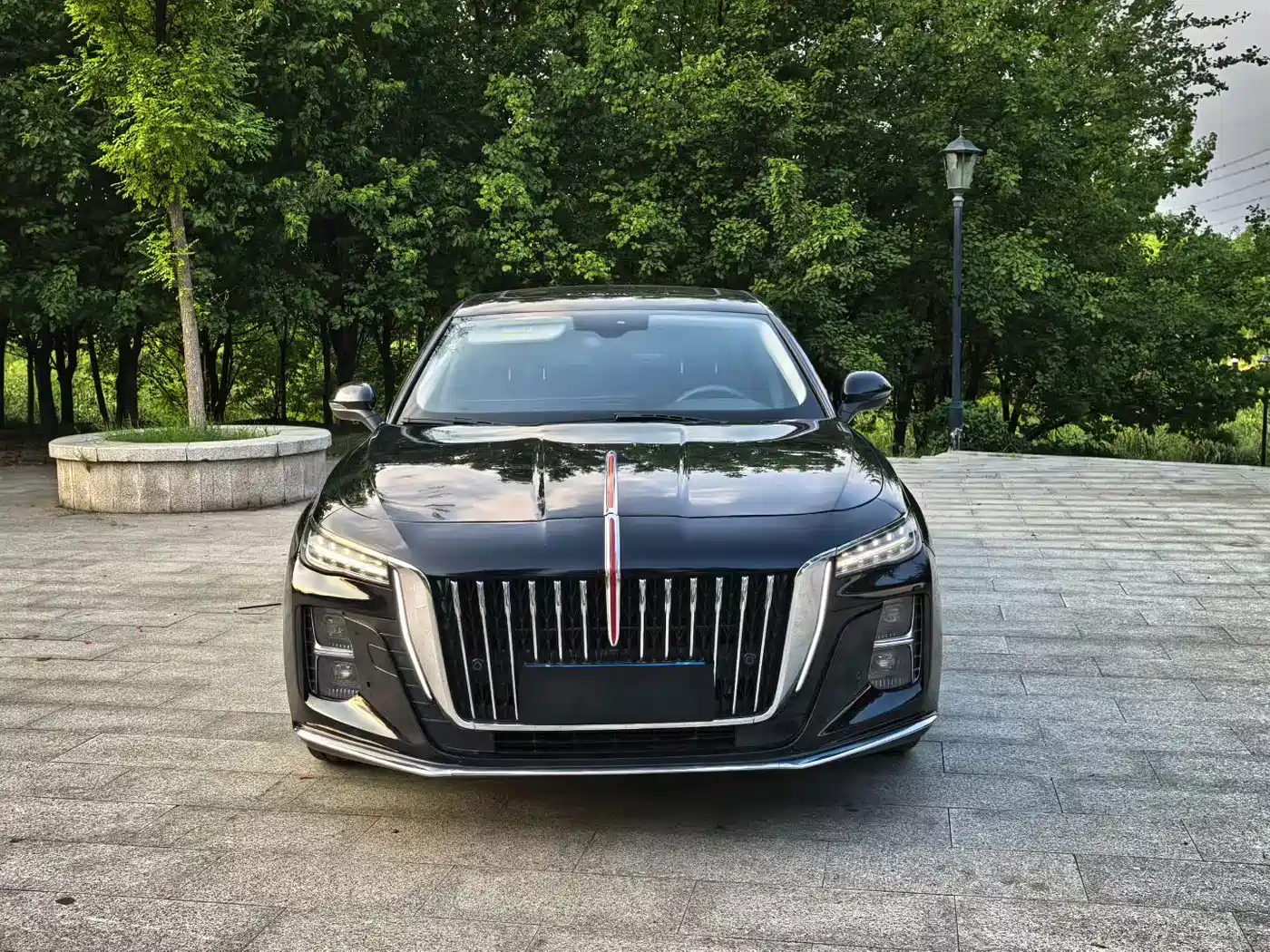 Hongqi H5 2026 2025 1.5T DCT Flag Rhythm 500,000 Units Memorial Edition