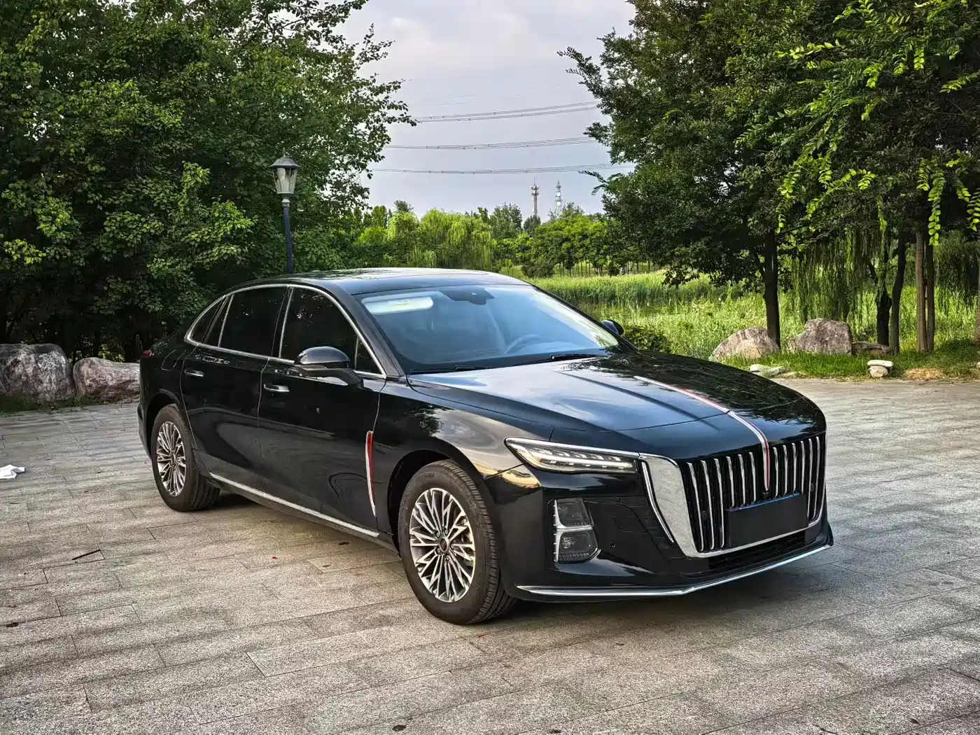 Hongqi H5 2026 2025 1.5T DCT Flag Rhythm 500,000 Units Memorial Edition