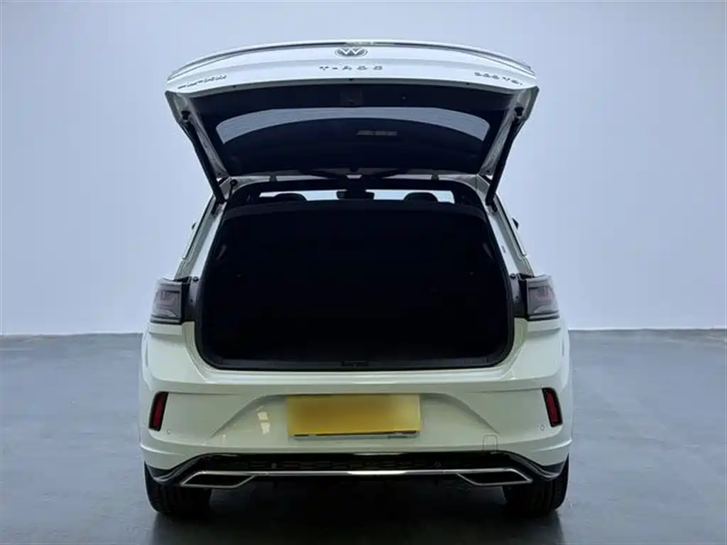 Volkswagen T-ROC 2024 300TSI DSG FWD Starlight Edition фото 20