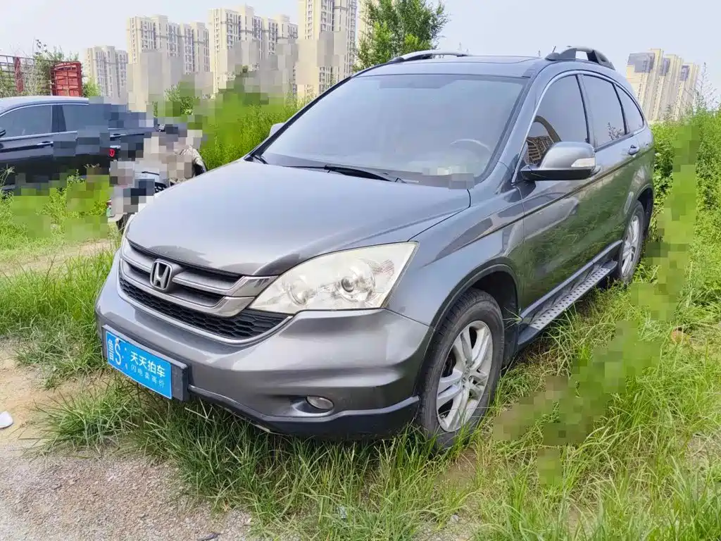 Фото 1 - Honda CR-V