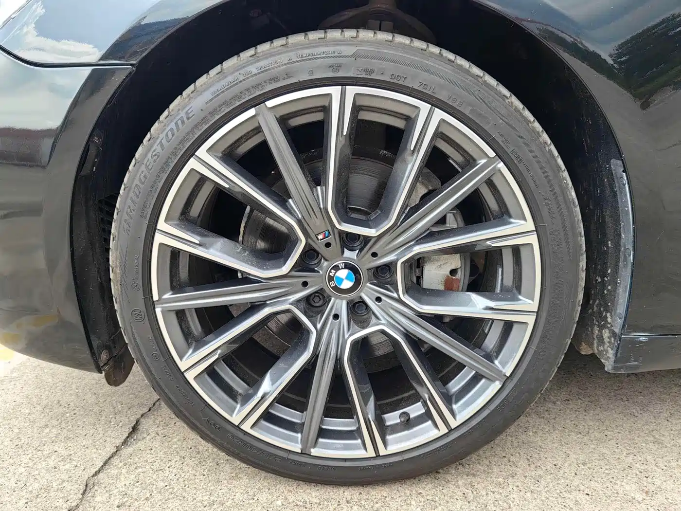 BMW 7 Series 2009 Model 740Li Leading Edition фото 21