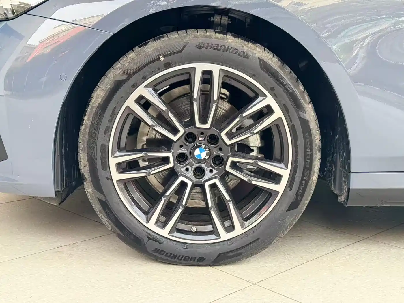 BMW 5 Series 2025 525Li M Sport Package фото 9