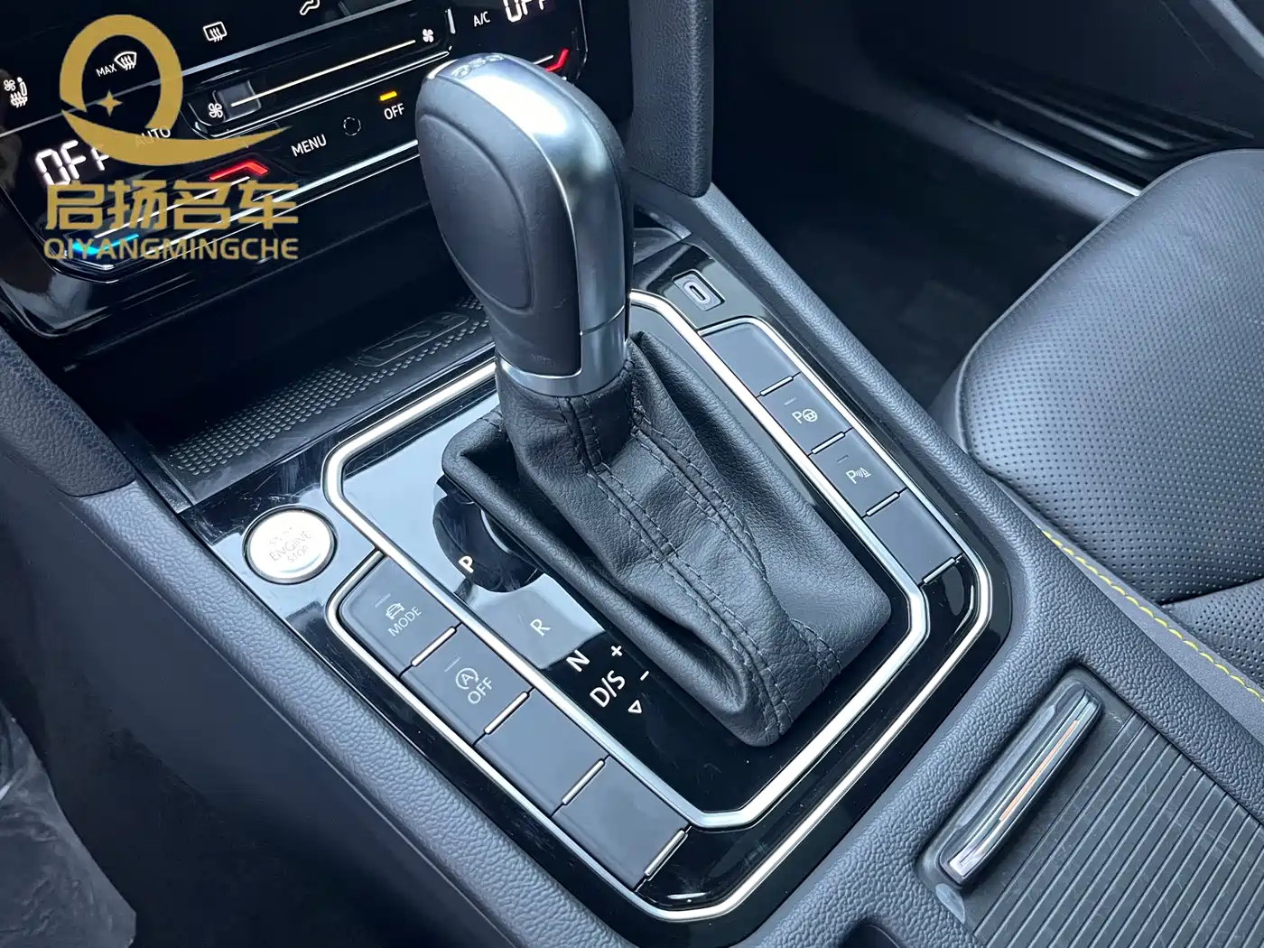 Volkswagen FAW-Volkswagen CC 2023 380TSI Eye-catching Edition фото 12
