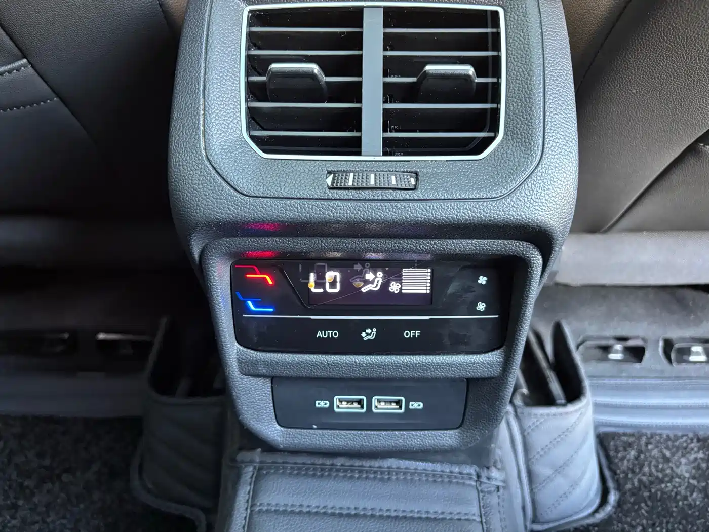 Volkswagen Tayron 2020 330TSI 2WD Luxury Smart Edition фото 34