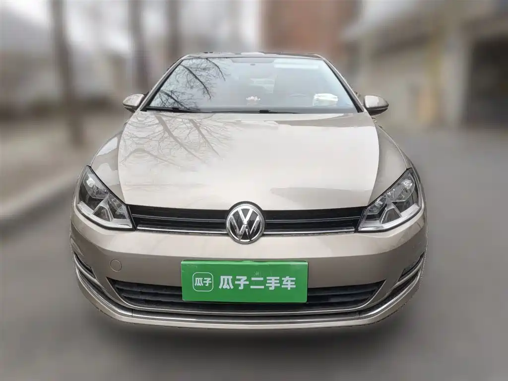 Volkswagen Golf 2016 230TSI Automatic Comfort фото 24