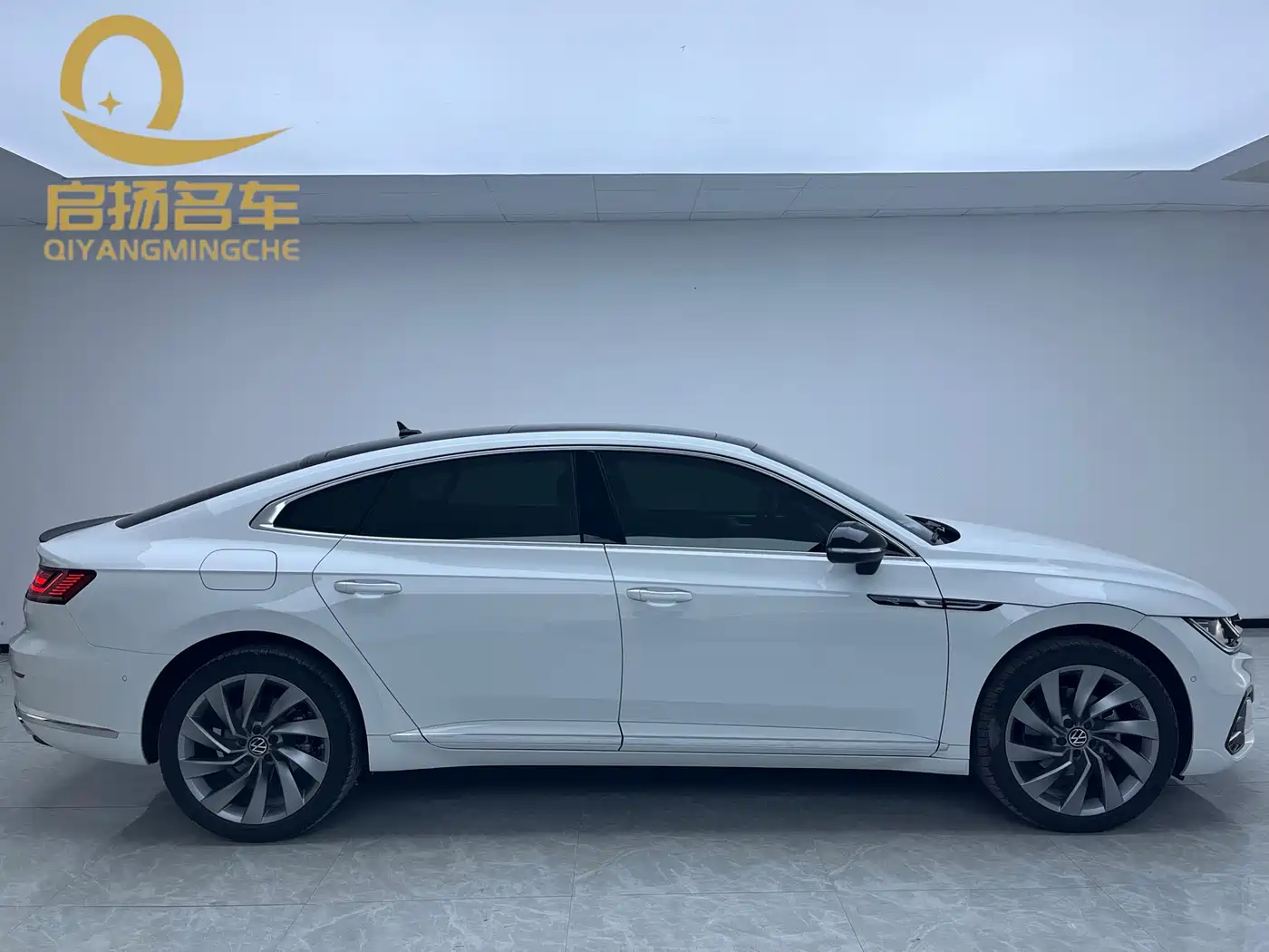 Volkswagen FAW-Volkswagen CC 2023 380TSI Eye-catching Edition фото 27