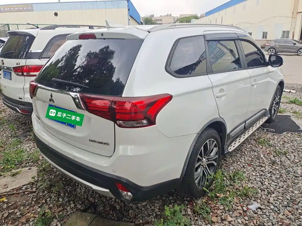 Mitsubishi Outlander 2017 2017 2.0L 2WD Glory 5-seater