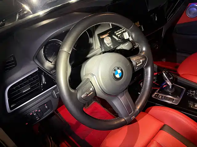 BMW 1 Series 2021 125i M Sport Black Night Edition — фото 4