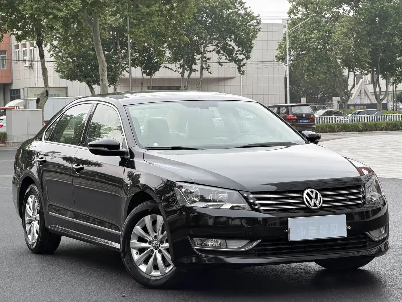 Volkswagen Passat 2011 1.8TSI Automatic Premium Edition фото 3