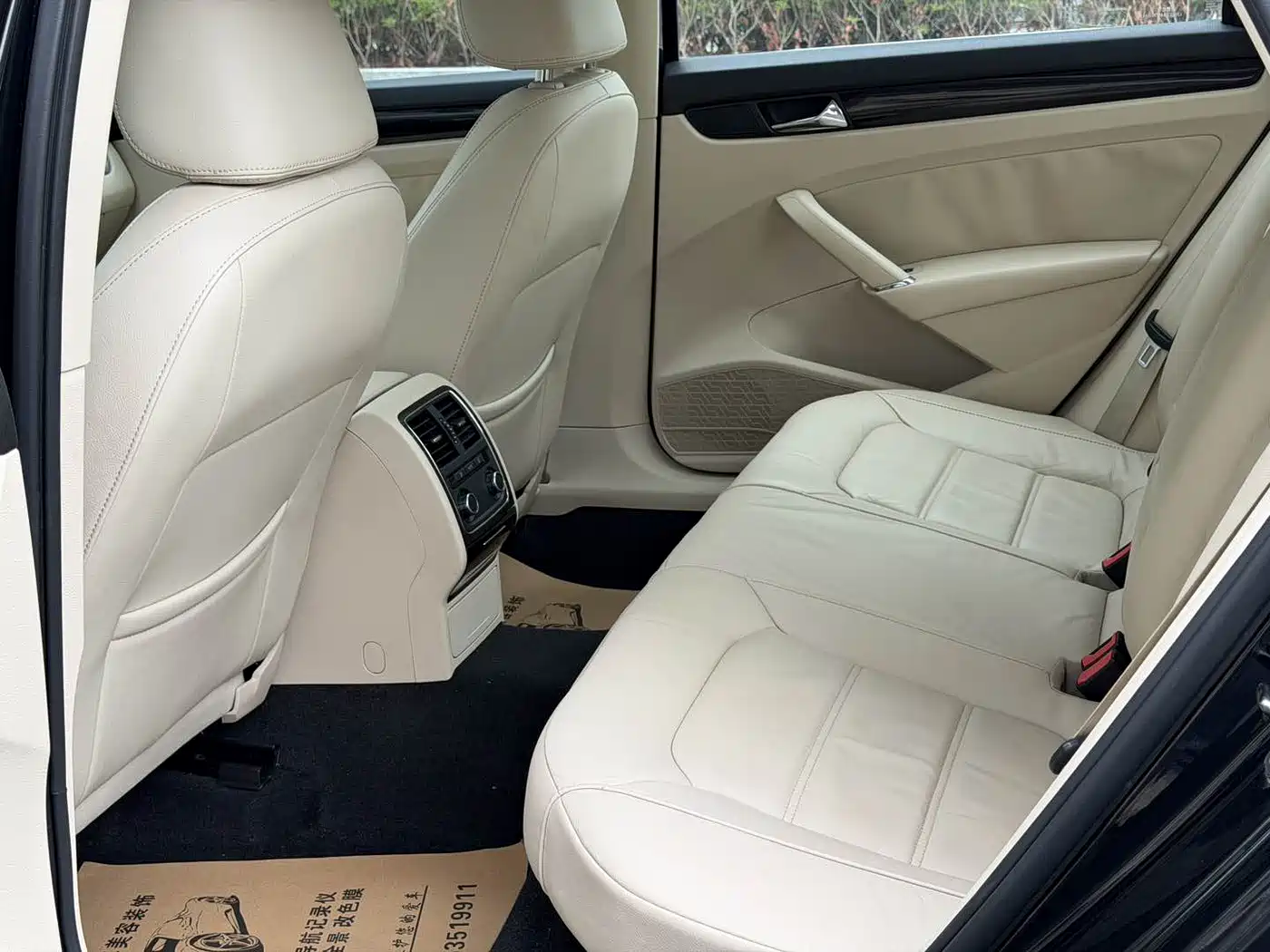 Volkswagen Passat 2011 1.8TSI Automatic Premium Edition фото 9