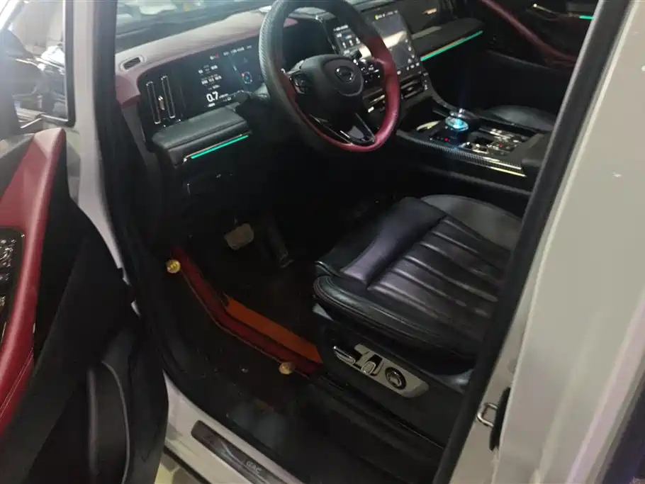 GAC Trumpchi Trumpchi M8 2023 Model Master Series 400T Ultimate Edition фото 9