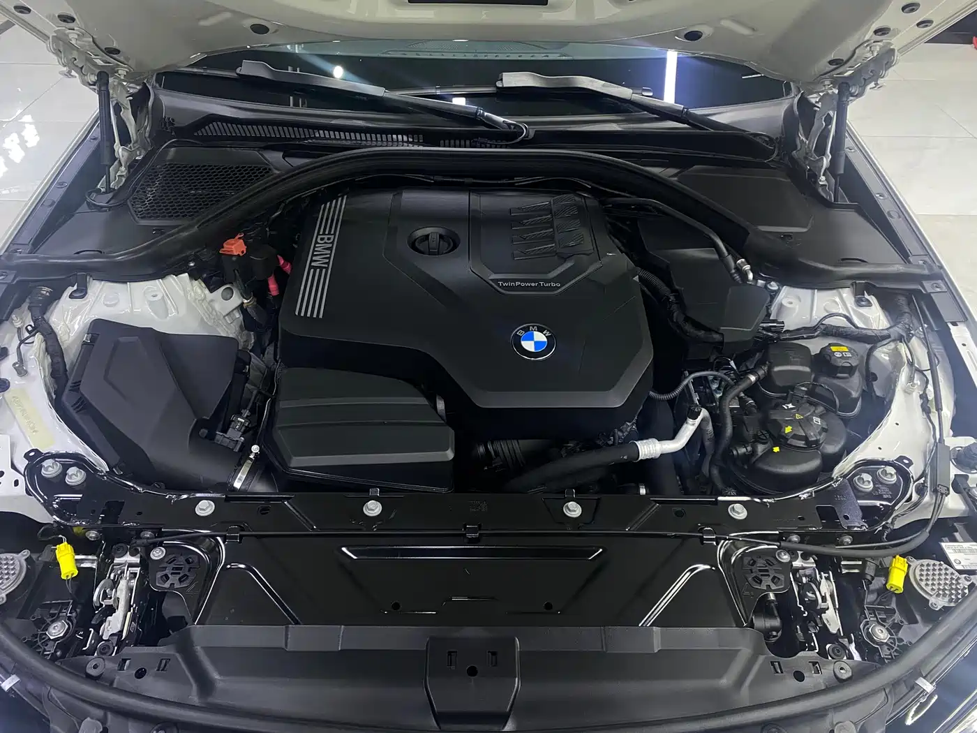 BMW 3 Series 2020 325Li M Sport Package фото 5