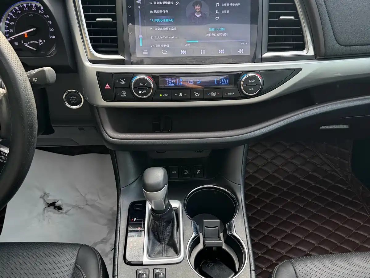 Toyota Highlander 2018 2.0T 4WD Luxury 7-seater (China V) фото 16