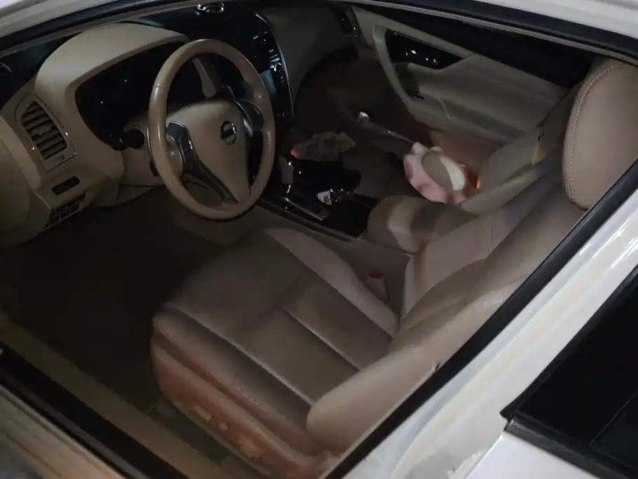 Фото 9 - Nissan Teana