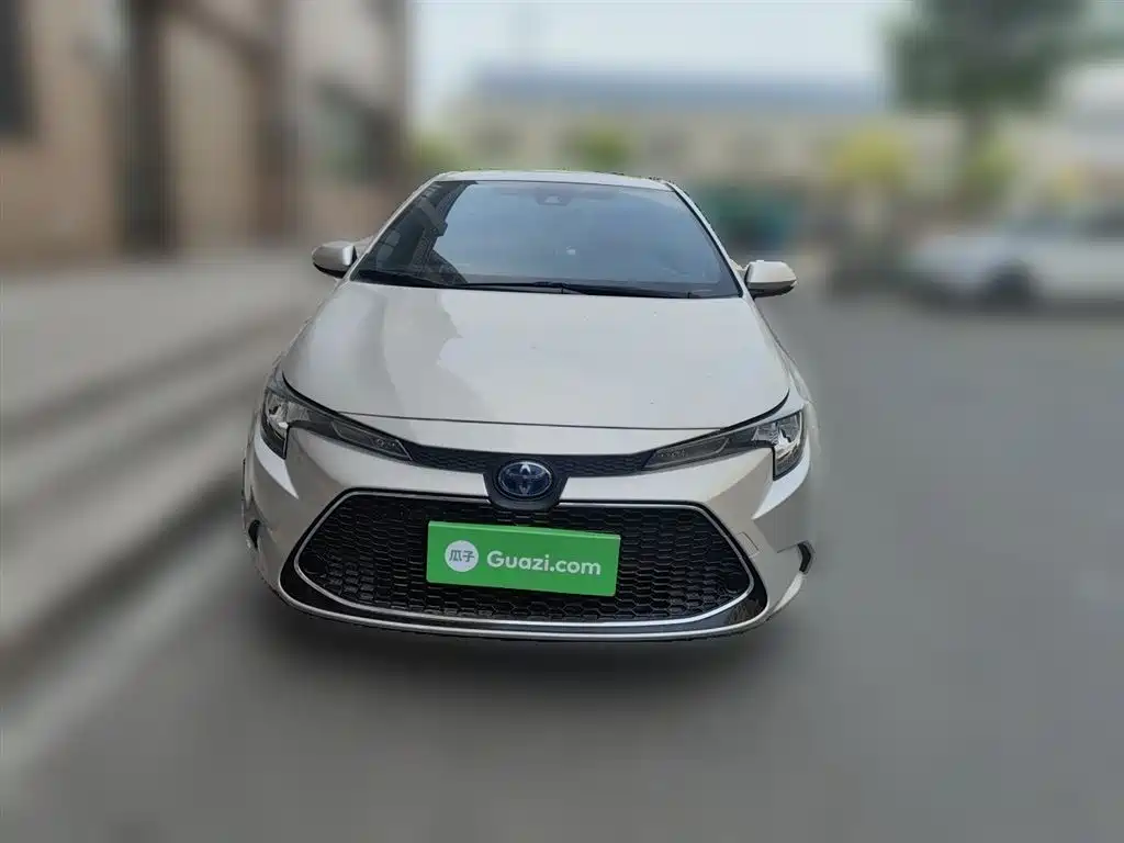 Toyota Levin 2021 Dual Engine 1.8H E-CVT Luxury Edition фото 3