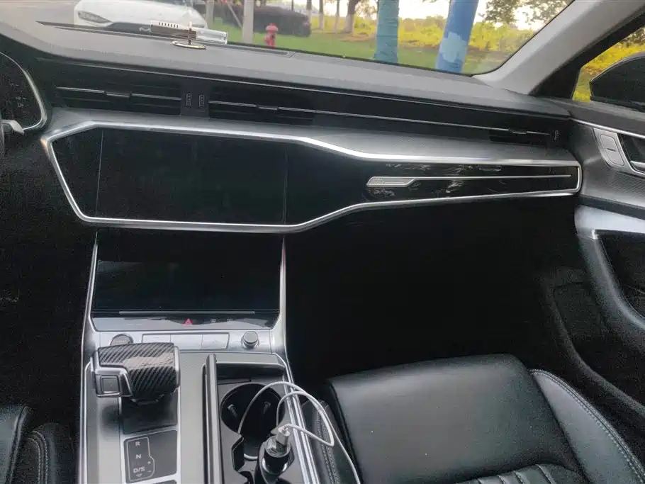 Audi A6L 2023 Facelift 45 TFSI Premium Dynamic фото 13