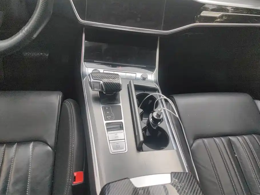 Audi A6L 2023 Facelift 45 TFSI Premium Dynamic фото 16