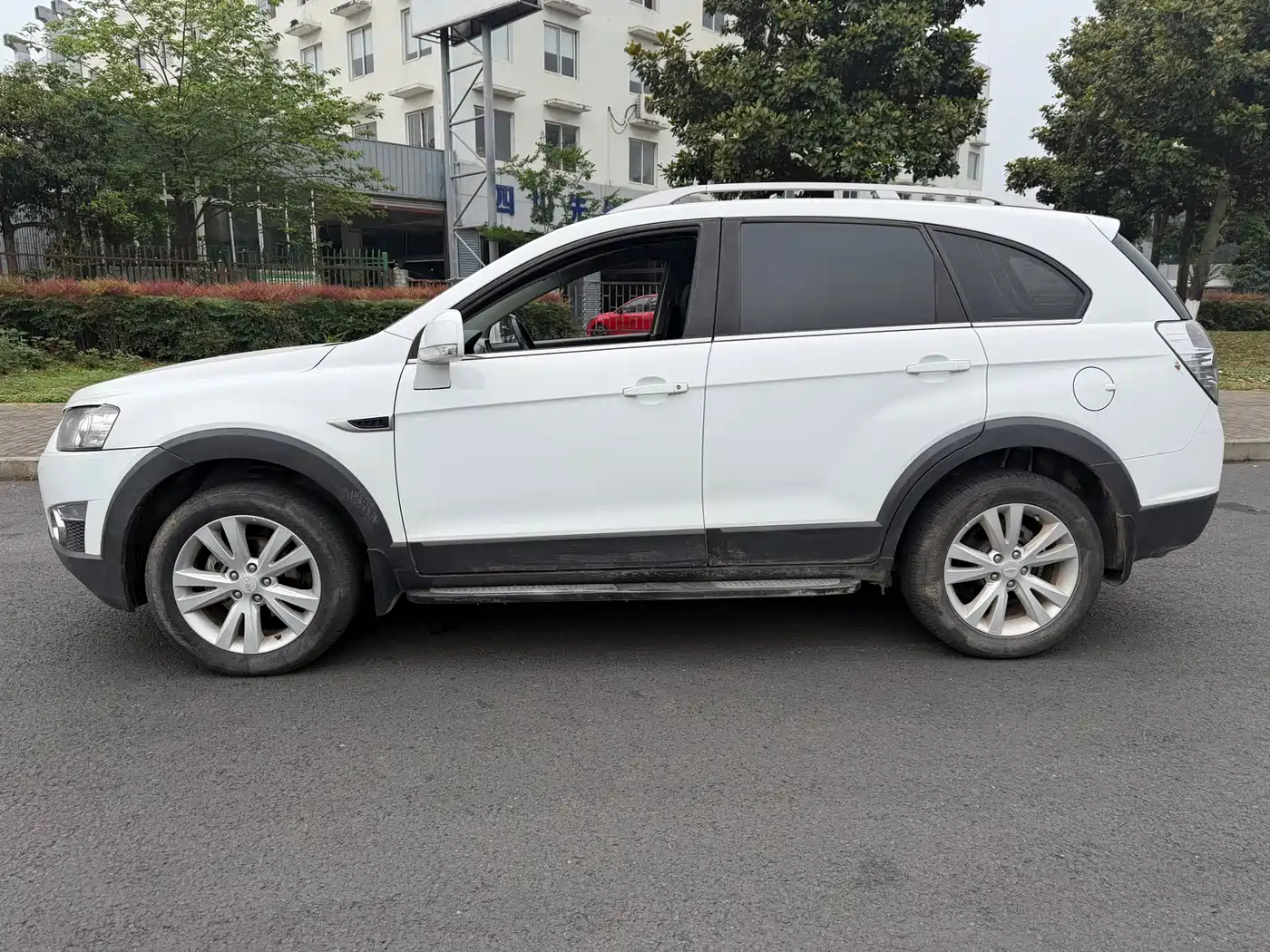 Chevrolet Captiva 2014 2.4L 4WD Flagship 7-seater фото 4