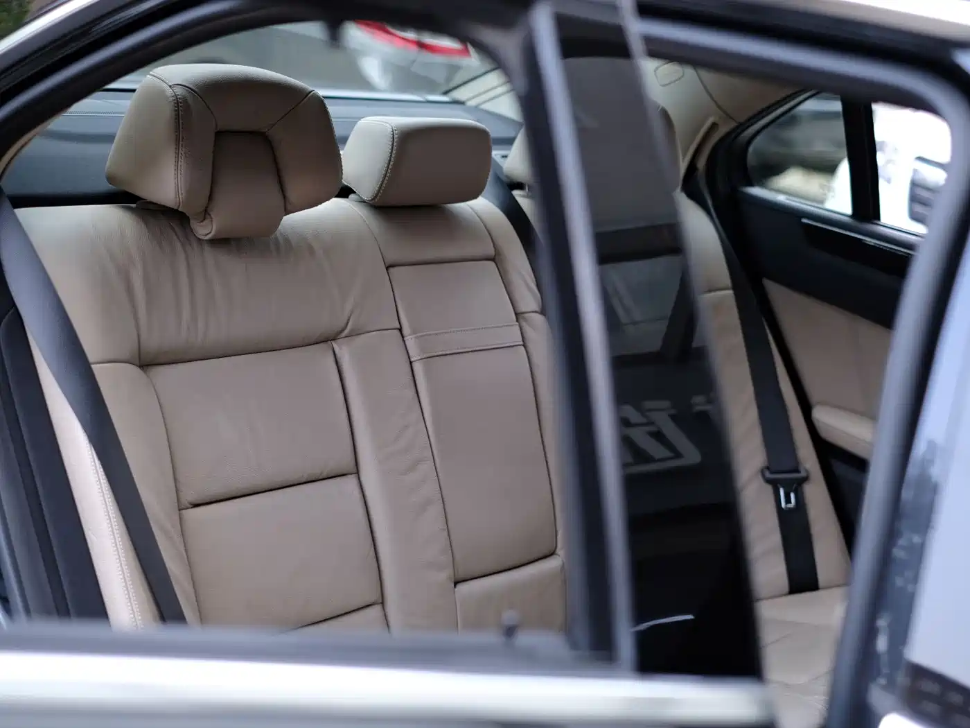 Mercedes-Benz E-Class 2011 E 300 L Fashion Premium фото 51
