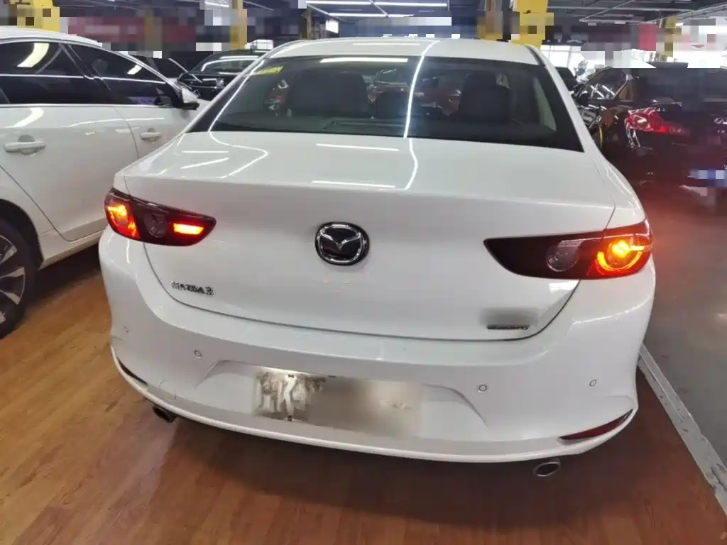 Mazda Mazda 3 2024 2023 2.0L Auto Zhixuan