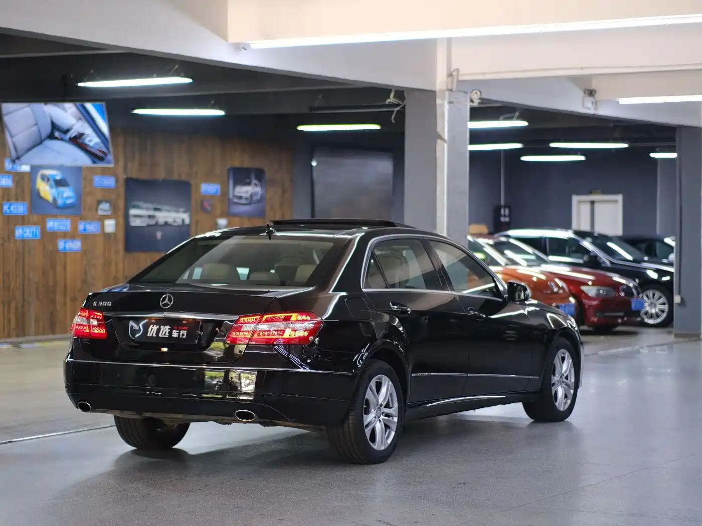 Mercedes-Benz E-Class 2011 E 300 L Fashion Premium фото 12