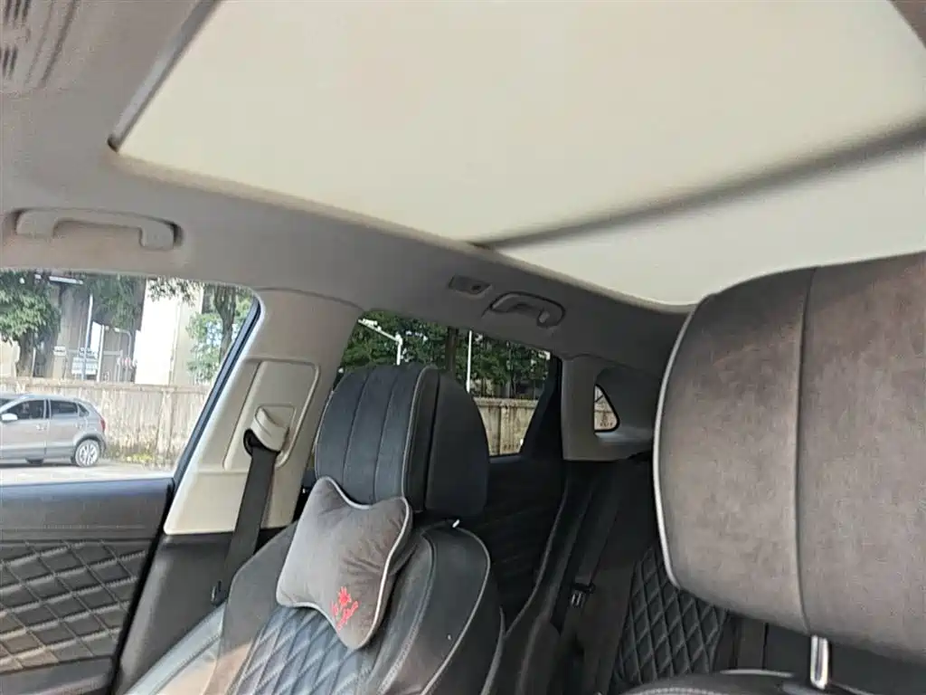 Hongqi HS5 2019 2.0T Smart Connect Enjoy 4WD Edition фото 18