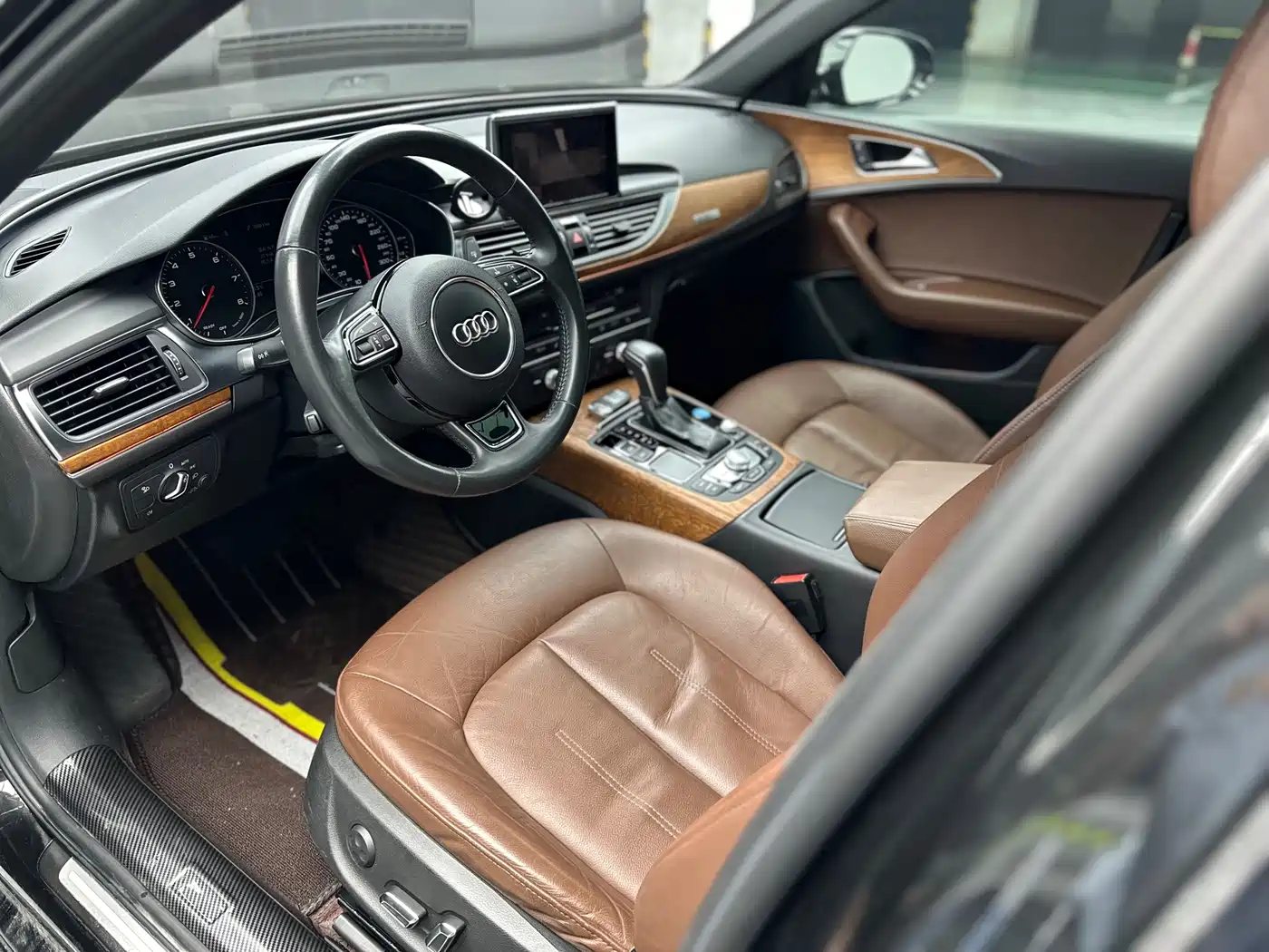 Audi A6L 2018 30th Anniversary 45 TFSI quattro Sport фото 7