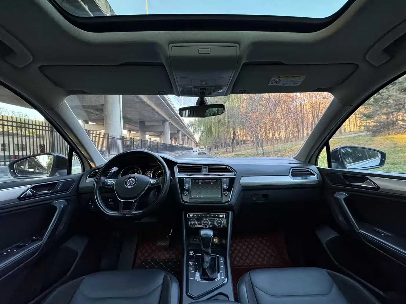 Volkswagen Tiguan L 2018 330TSI Automatic 2WD Luxury Edition фото 9