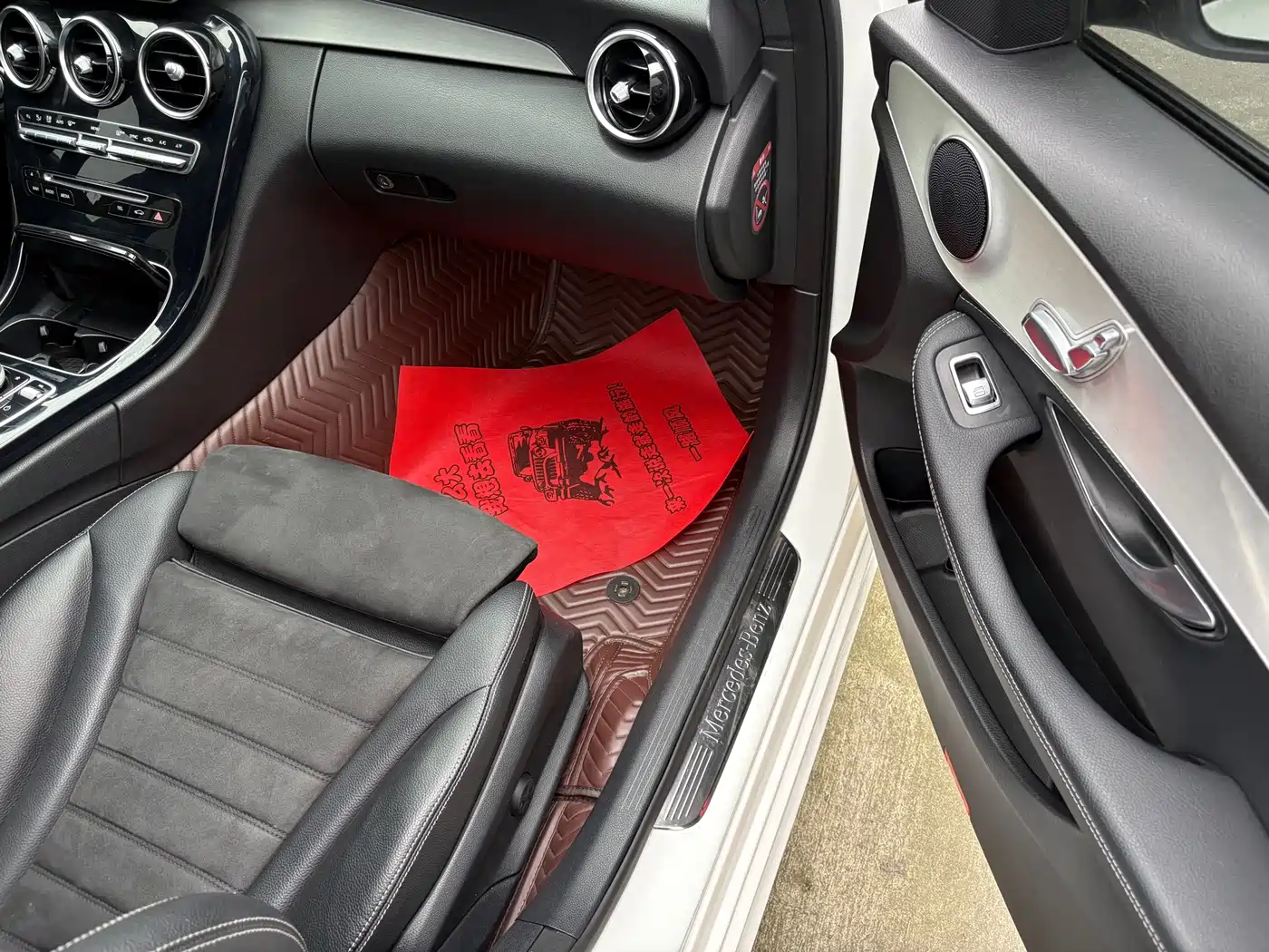 Mercedes-Benz C-Class 2017 Facelift C 200 Sport Edition фото 16