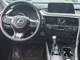 Photo 10 - Lexus RX