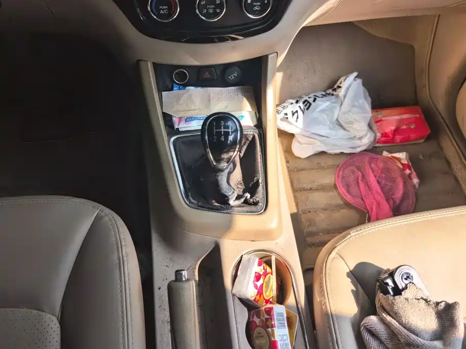 Baojun 730 2015 2014 1.5L Manual Comfort 7-seater