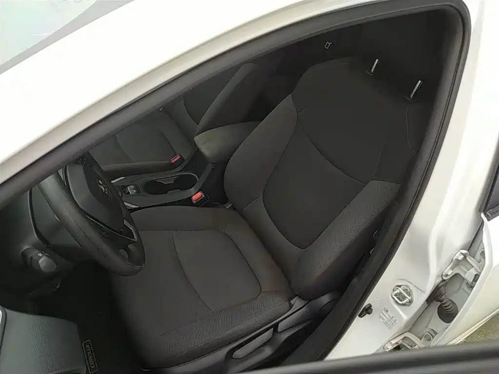 Toyota Corolla 2021 TNGA 1.5L CVT Elite Edition фото 15
