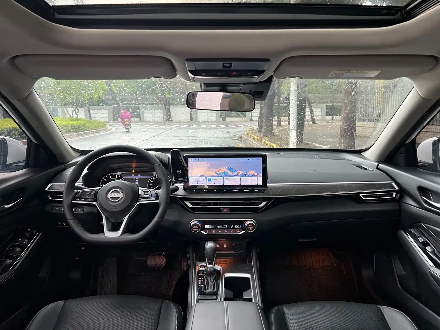 Nissan Teana 2025 2022 2.0L XL-Upr Premium Edition