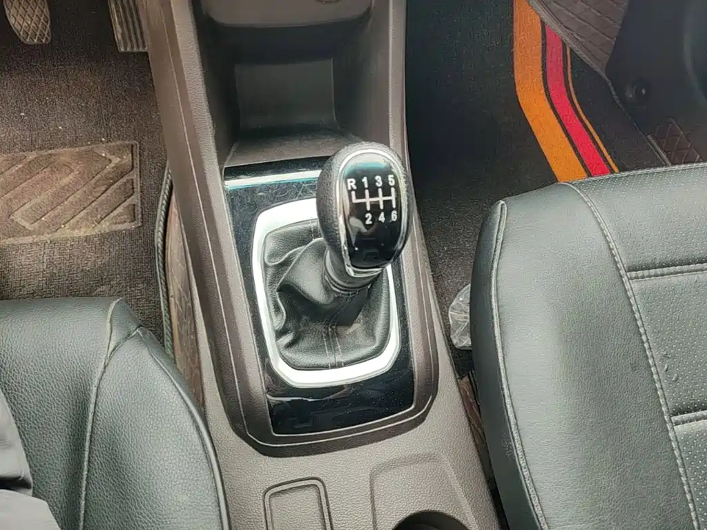 Baojun 310W 2018 2017 1.5L Manual Comfort China V