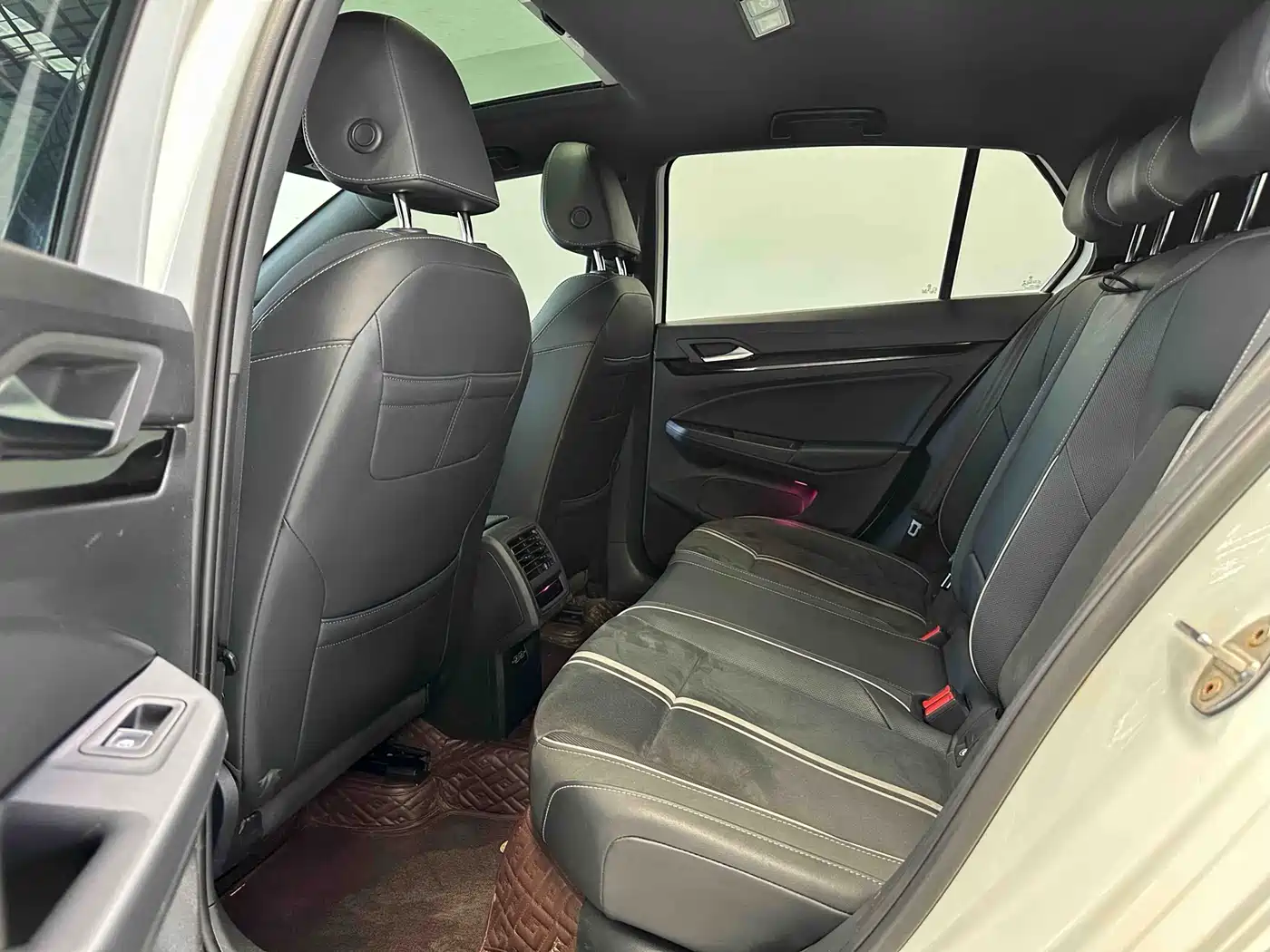 Volkswagen Golf 2021 280TSI DSG R-Line фото 5